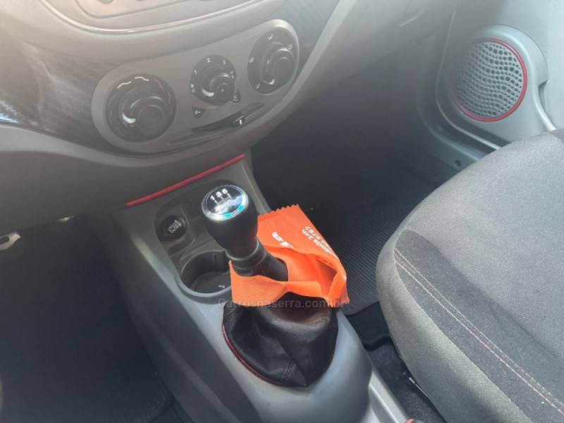 FIAT - PALIO - 2014/2014 - Prata - Sob Consulta
