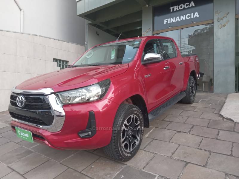 TOYOTA - HILUX - 2021/2021 - Vermelha - Sob Consulta