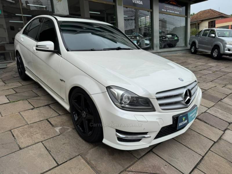 MERCEDES-BENZ - C 250 - 2012/2012 - Branca - R$ 84.900,00