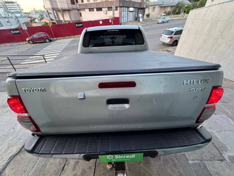 TOYOTA - HILUX - 2013/2013 - Prata - Sob Consulta