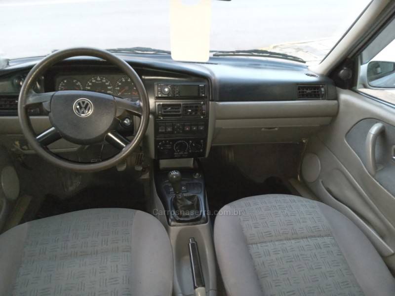 VOLKSWAGEN - SANTANA - 2006/2006 - Prata - Sob Consulta