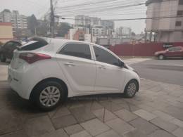 HYUNDAI - HB20 - 2012/2013 - Branca - R$ 41.900,00