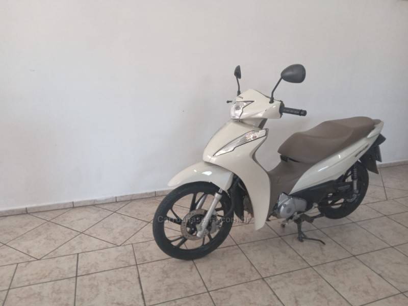 HONDA - BIZ 125 - 2021/2021 - Branca - Sob Consulta