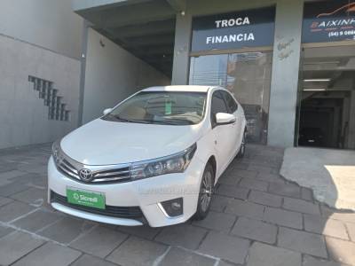 TOYOTA - COROLLA - 2014/2015 - Branca - Sob Consulta