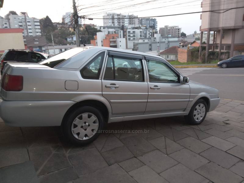 VOLKSWAGEN - SANTANA - 2006/2006 - Prata - Sob Consulta