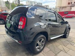 RENAULT - DUSTER - 2013/2014 - Preta - R$ 53.900,00