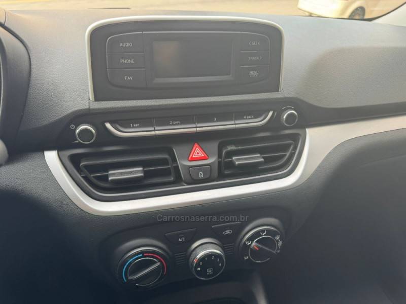 HYUNDAI - HB20 - 2021/2022 - Prata - Sob Consulta