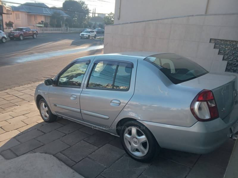 RENAULT - CLIO - 2007/2007 - Prata - Sob Consulta