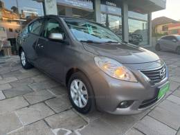 NISSAN - VERSA - 2014/2014 - Cinza - R$ 43.900,00