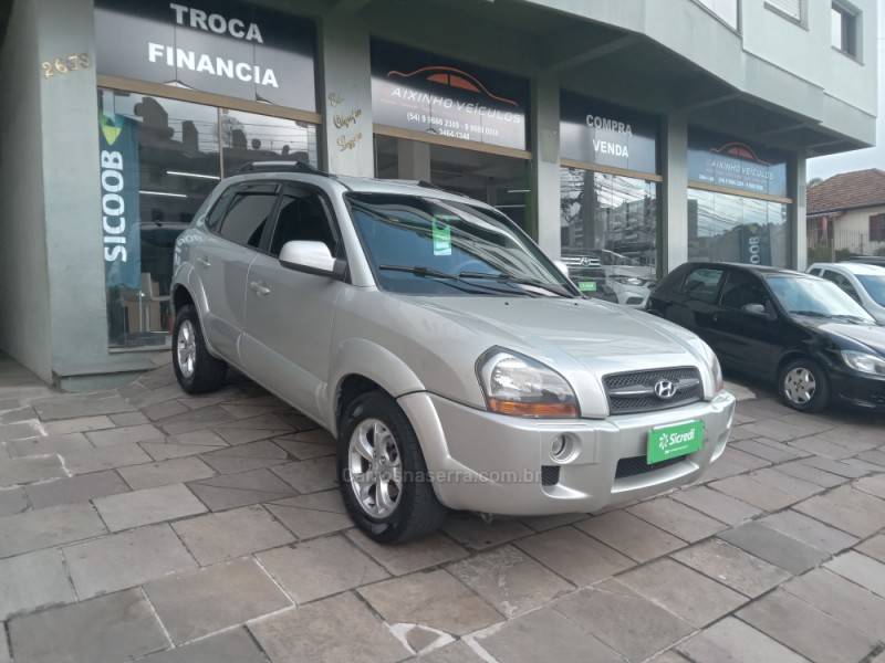 HYUNDAI - TUCSON - 2012/2013 - Bege - Sob Consulta