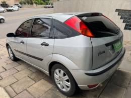 FORD - FOCUS - 2008/2008 - Prata - R$ 29.900,00