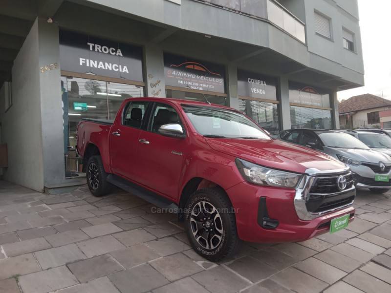 TOYOTA - HILUX - 2021/2021 - Vermelha - Sob Consulta