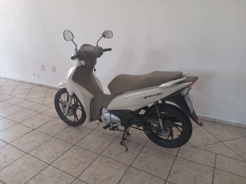 HONDA - BIZ 125 - 2021/2021 - Branca - Sob Consulta