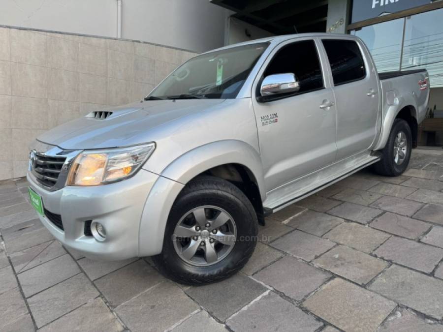TOYOTA - HILUX - 2013/2013 - Prata - Sob Consulta