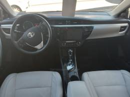 TOYOTA - COROLLA - 2015/2016 - Branca - Sob Consulta