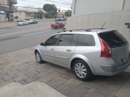 RENAULT - MÉGANE - 2011/2012 - Prata - R$ 36.900,00