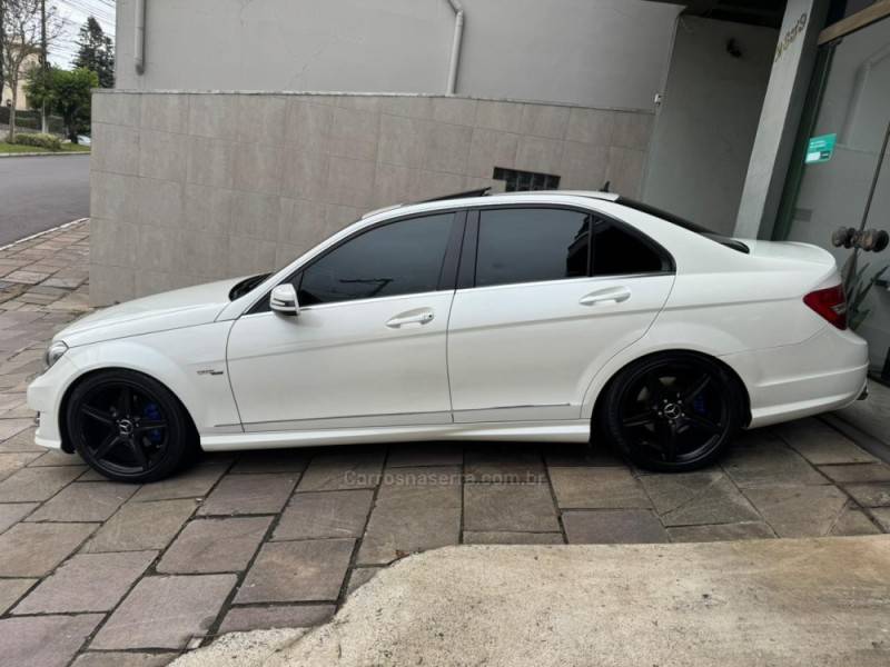 MERCEDES-BENZ - C 250 - 2012/2012 - Branca - R$ 84.900,00
